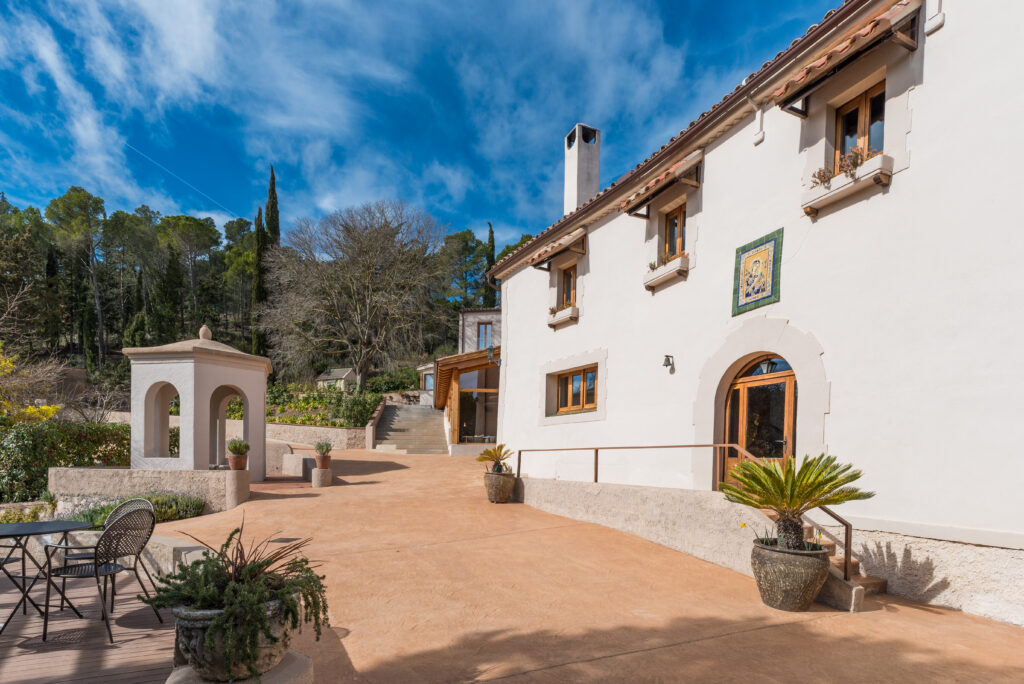 The programs featured image